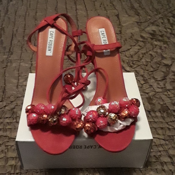 Shoes - Picture 2 of 2